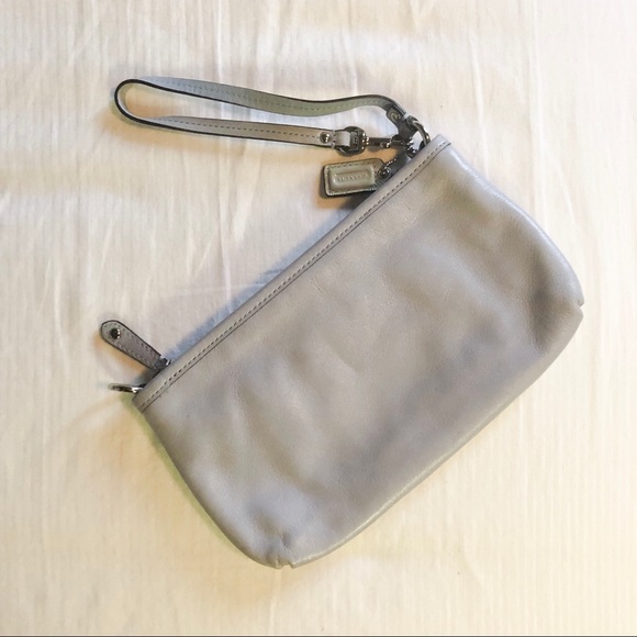 Coach clutch - Picture 2 of 3